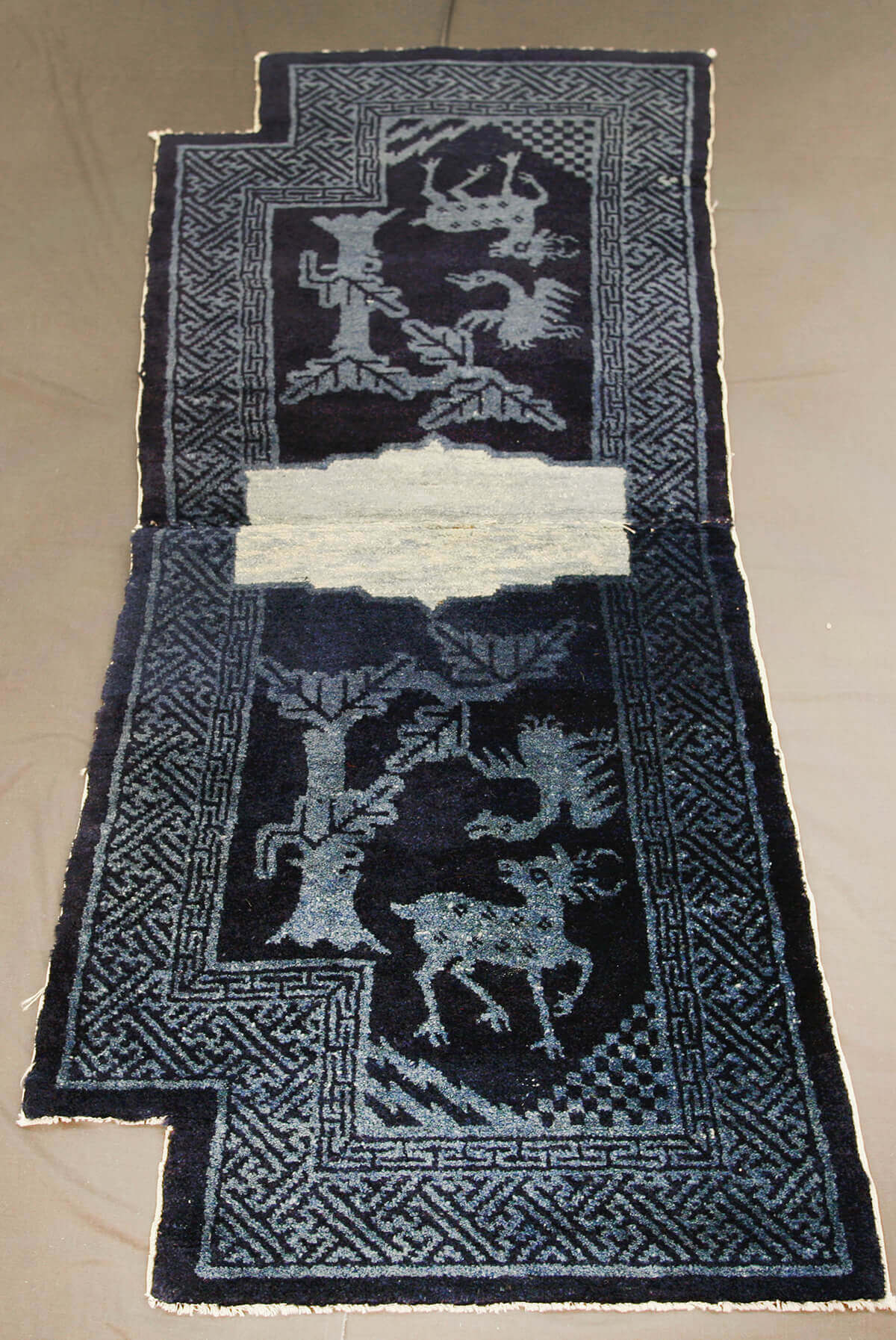 Semi-Antique Tibetan Rug n°:27825382